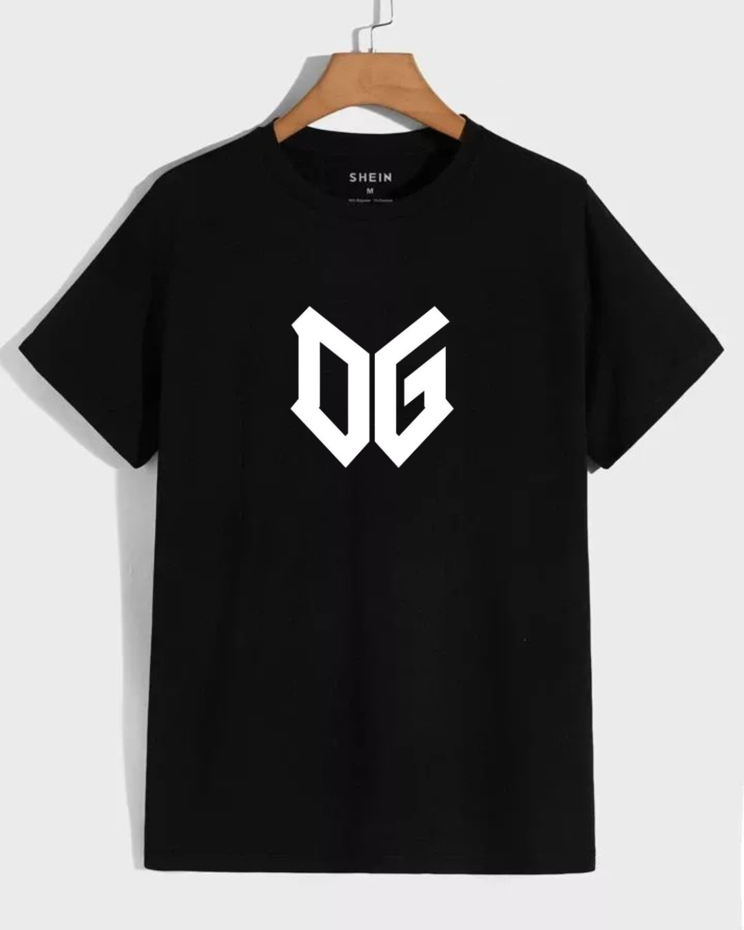 “Never Give Up” Graphic T-Shirt.